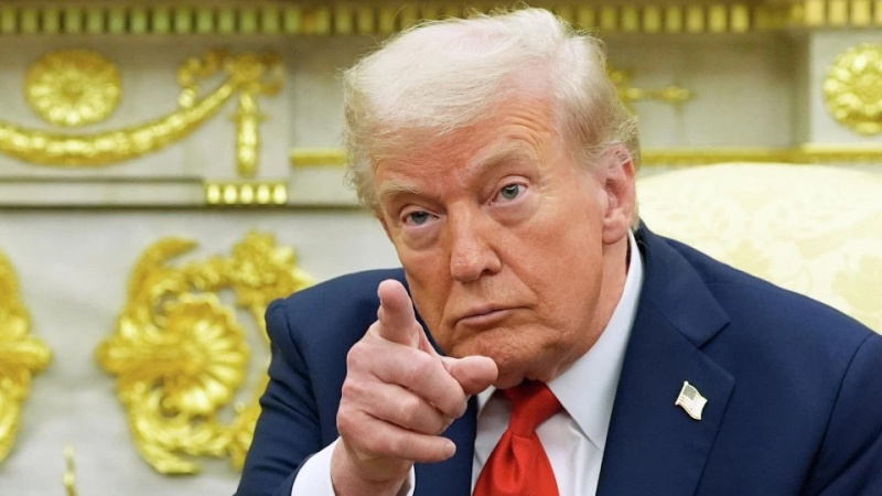 Президент США Дональд Трамп пригрозил новыми пошлинами на европейские товары в ответ на штрафы Евросоюза в отношении американских компаний, в том числе, например, санкцию в размере $1 млрд (€890 млн), которую ЕС на этой неделе наложил на входящую в Alphabet компанию Google.