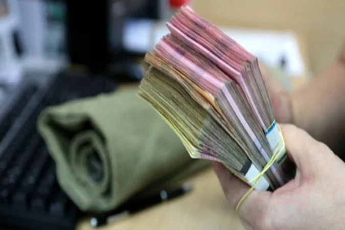 За июнь в разделе «Отзывы» наши читатели оставили 303 новых сообщений о своем опыте пользования банковскими услугами.