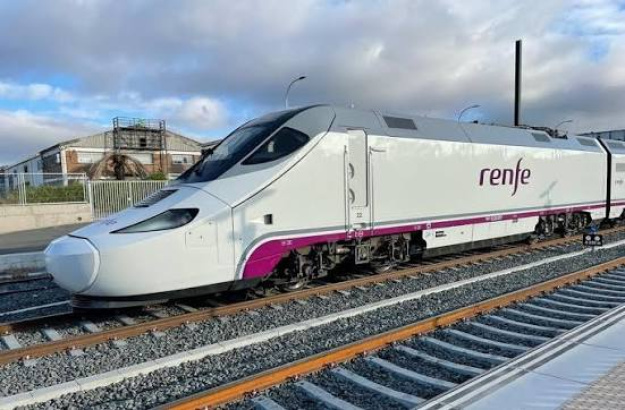 Испанская железнодорожная компания Renfe, с которой Укрзализныця недавно подписала меморандум о сотрудничестве, запускает новый международный ночной поезд по маршруту Перемышль — Франкфурт-на-Майне.