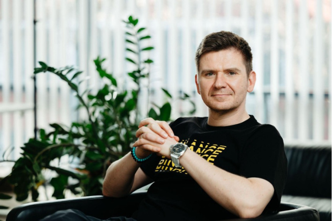 Історично шлях у традиційні фінансові ринки виглядав однаково для більшості користувачів у світі.