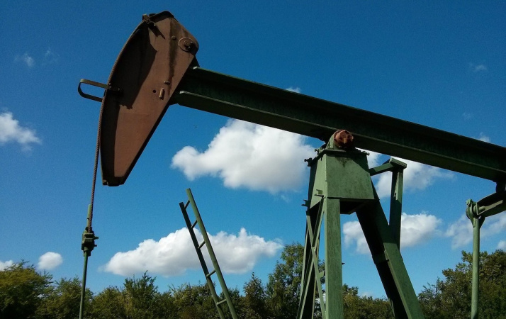 Цены на нефть в четверг, 6 августа растут.