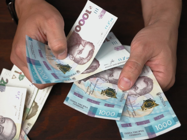 Украинцы значительно больше своих доходов направляют на базовые нужды, чем жители большинства европейских стран.