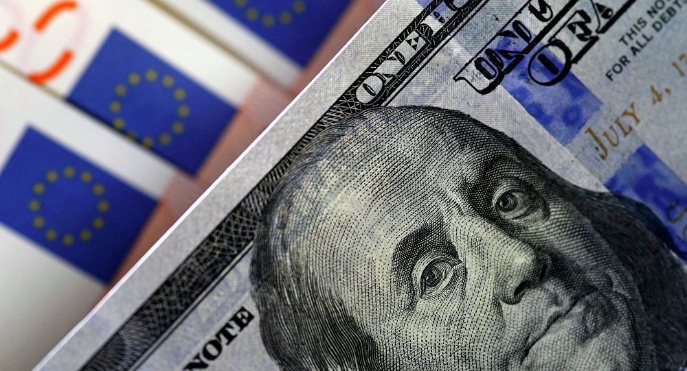 Національний банк України встановив офіційний курс гривні до долара на п’ятницю, 21 серпня, на рівні 44,61 грн за долар.