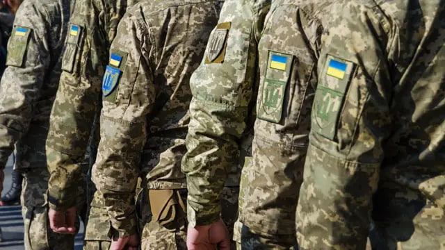 Секретар комітету Верховної Ради з питань національної безпеки, оборони та розвідки Роман Костенко заявив, що українська влада готує суттєві зміни у процесі мобілізації, які торкнуться зокрема призовного віку.