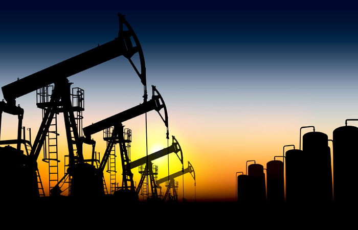 Нефтяной рынок переживал перебои со снабжением несколько раз.