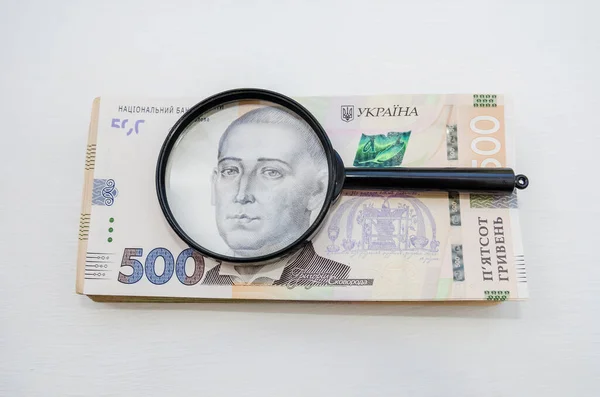 Пострадавшие от взрывоопасных предметов, которым установлена инвалидность по причине таких повреждений, имеют право на государственную помощь.