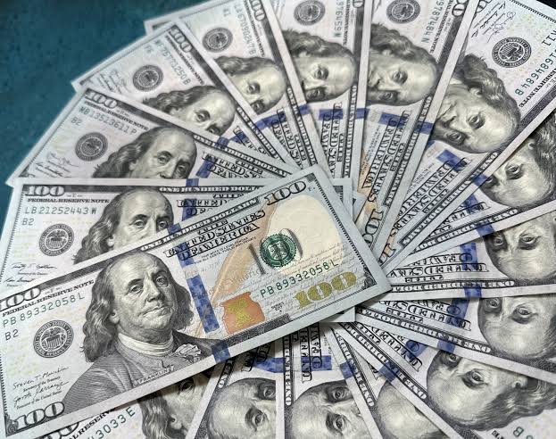 Национальный банк Украины установил официальный курс валют на среду, 9 сентября.