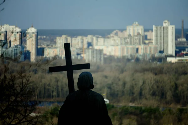 Київ підготовлений до опалювального сезону приблизно на 72%, однак цей показник значною мірою забезпечує стара газифікована забудова, — повідомив заступник директора Асоціації енергетичних та природних ресурсів України Андрій Закревський в ефірі Ранок.