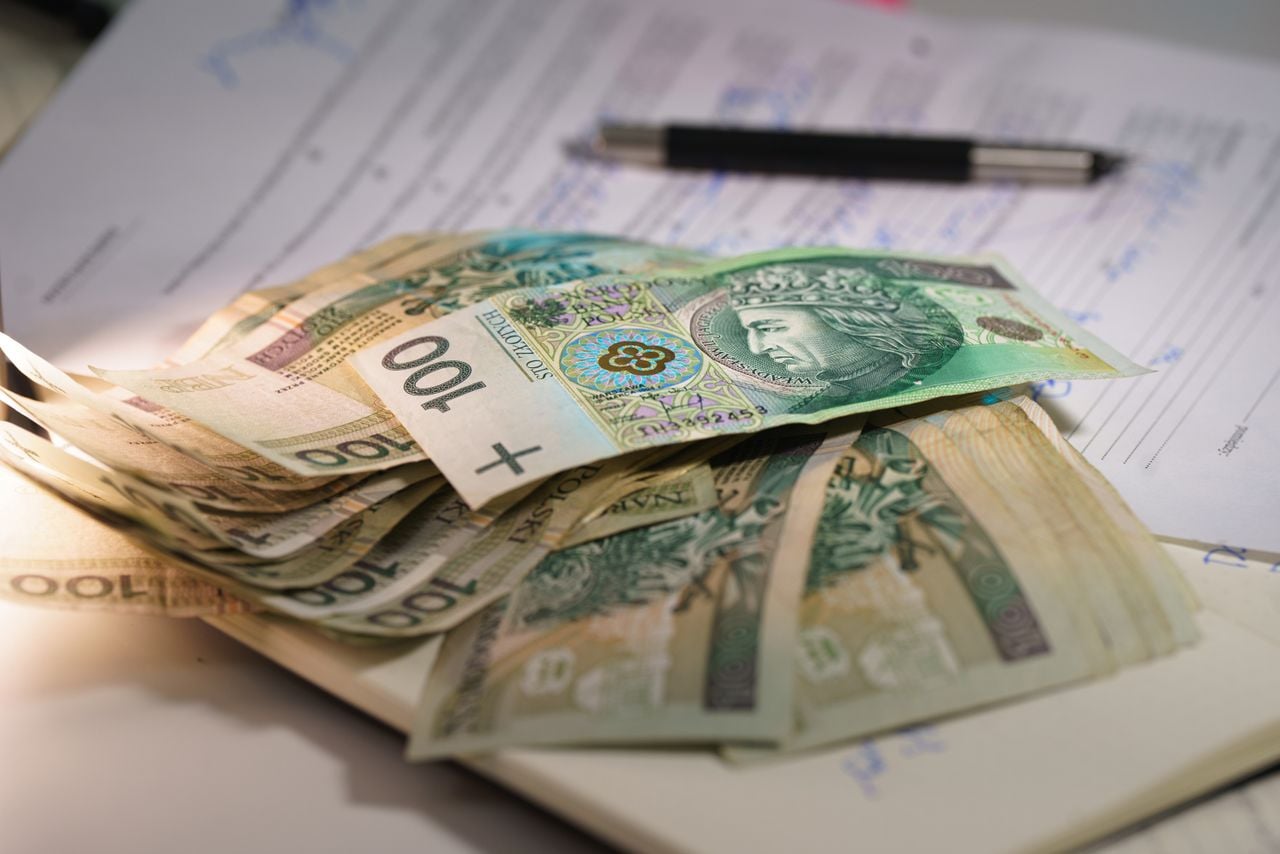 Инфляция в Польше в сентябре ускорилась до 4% в годовом исчислении против 3,4% в августе и достигла наивысшего уровня примерно за 15 месяцев.