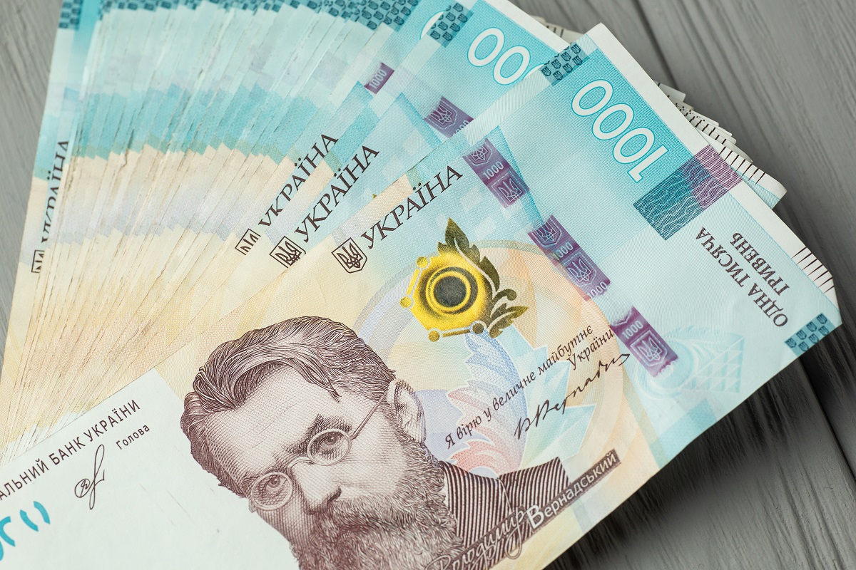 Із цієї суми 391,2 млрд грн припало на погашення боргу, ще 250,5 млрд грн — на його обслуговування.