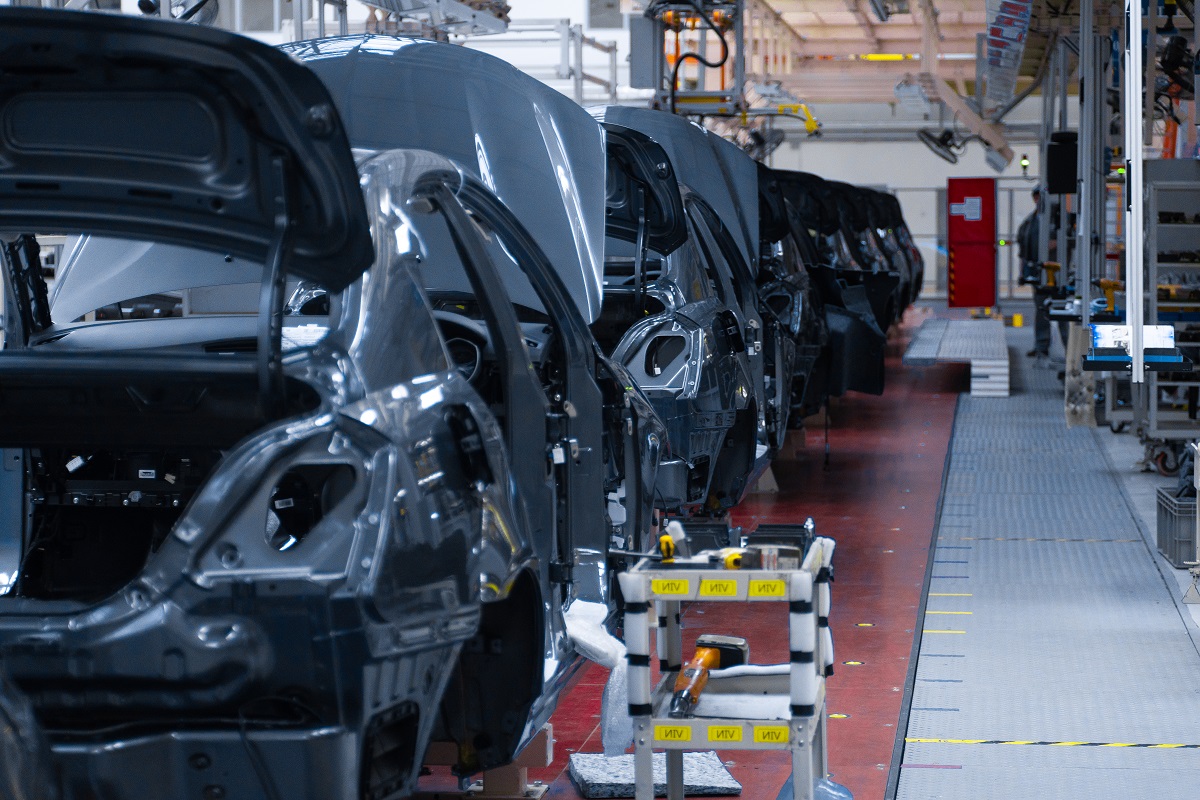 По данным Укравтопрома, украинский рынок новых легковых автомобилей продолжает сокращаться.