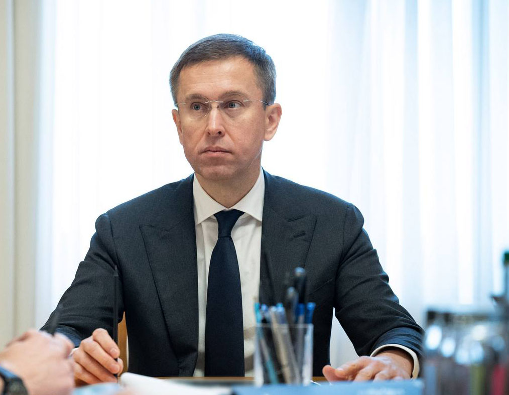 Правительство перераспределяет более 50 млрд грн на октябрьские выплаты военнослужащим и их семьям.