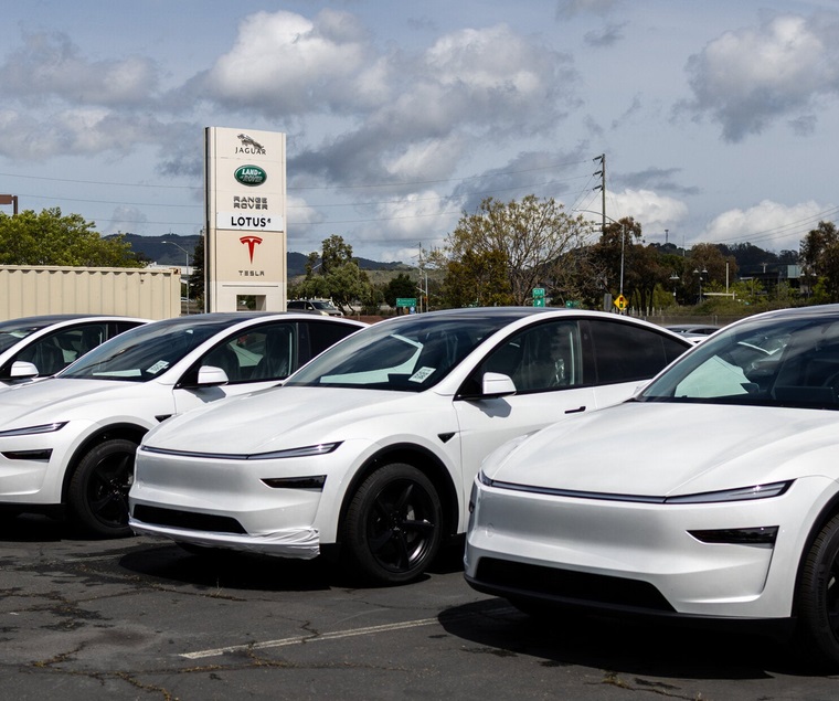 После двух лет падения продажи Tesla показали неожиданно сильный результат в третьем квартале.