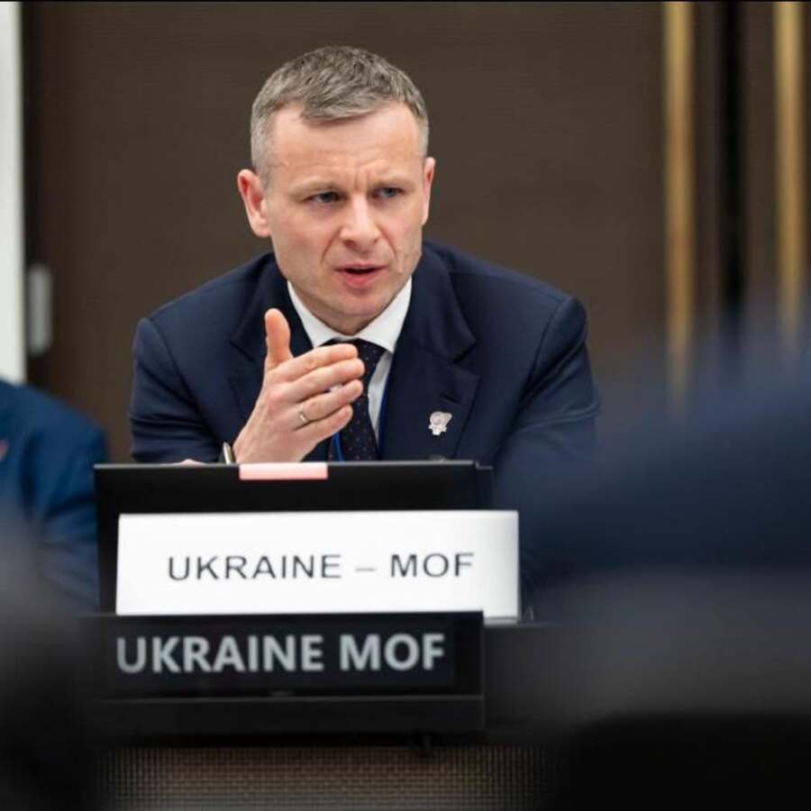 Міністр фінансів Сергій Марченко пояснив ситуацію з фінансуванням України та наголосив, що бюджетні й військові потреби потрібно розглядати окремо.► Читайте телеграм-канал «Мінфіну»: головні фінансові новиниНа невійськові видатки потрібно $29,5 млрдДо кінця 2026 року Україна має отримати від міжнародних партнерів $29,5 млрд для фінансування невійськових видатків держбюджету — соціальних виплат, роботи державних установ та інших цивільних потреб.