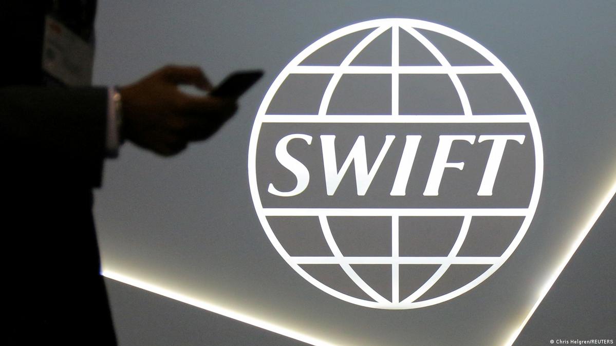 Swift вместе с банками и платежными компаниями разрабатывает механизм международных переводов по номеру телефона, электронной почте или виртуальному платежному адресу.