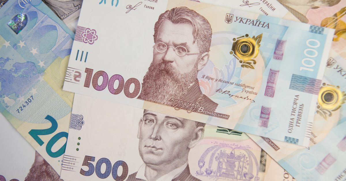 Министерство финансов Украины 6 октября привлекло в государственный бюджет 2,21 млрд грн по результатам аукциона по размещению облигаций внутреннего государственного займа.