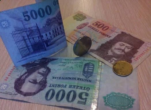 Правительство Венгрии намерено ввести налог на богатство для физических лиц, активы которых превышают 1 млрд форинтов ($3,1 млн), заявил во вторник премьер-министр Петер Мадяр.► Читайте телеграмм-канал «Минфина»: главные финансовые новостиЧто известно о налогеВведение такого налога входило в предвыборные обещания его партии «Тиса», которая на апрельских выборах победила партию «Фидес» Виктора Орбана, руководившую страной 16 лет.