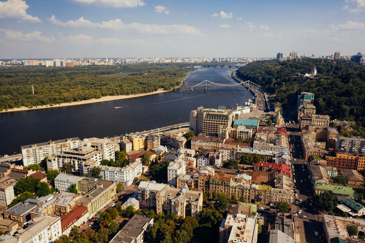 Киев и Киевская область остаются главным центром концентрации банковских сбережений в Украине.