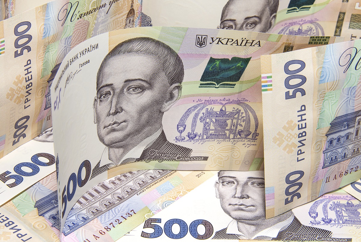Банкноты номиналом 500 грн и выше формируют 90,4% от общей суммы наличных в Украине.