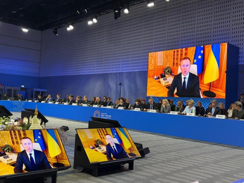 Украине нужно привлечь более $52 млрд.