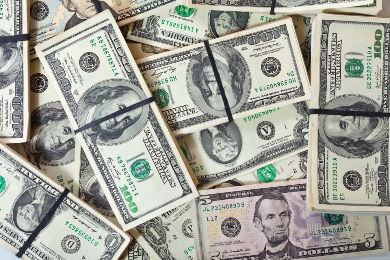 Объем валютных интервенций Национального банка за неделю составил около $1,25 млрд.