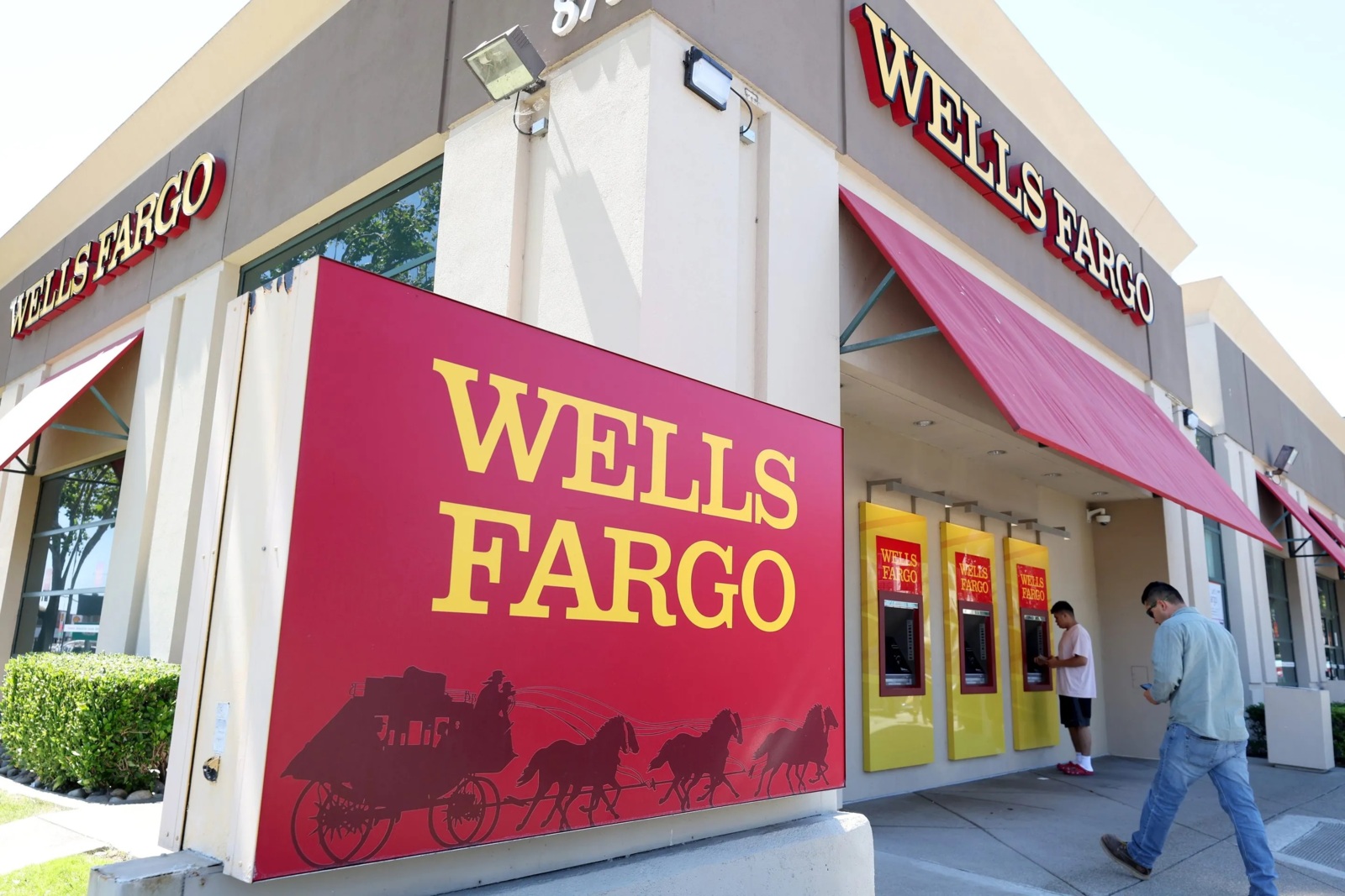 Индикатор настроений, рассчитанный банком Wells Fargo, впервые с июня 2025 года подал сигнал к покупке, передает Bloomberg.