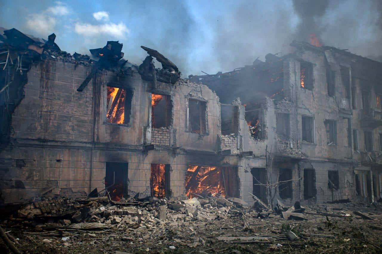 У Києві відновлювальні роботи ведуть приблизно у 300 із близько 4 тисяч пошкоджених житлових будинків.