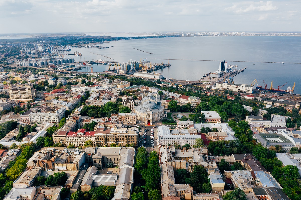 За последний год количество объявлений о продаже квартир в Киеве сократилось на 4%, в то время как в Одессе оно выросло на 32%.