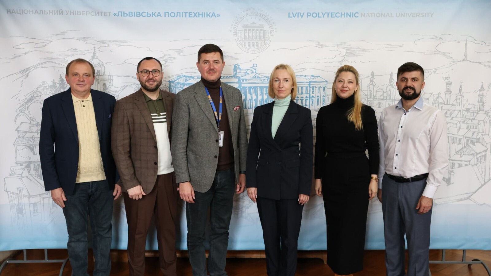 16 жовтня ректорка Національного університету «Львівська політехніка» Наталія Шаховська та член правління АТ «Піреус Банк МКБ» Іліас Музакіс підписали угоду про співпрацю, яка передбачає стипендії для студентів, оплачувані стажування, підтримку студентських ініціатив і реалізацію спільних освітніх та наукових проєктів.