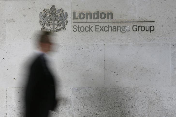 За даними аналітиків ParadTrade, 26 жовтня 2026 року британський індекс FTSE 100 зріс на 0,47%, досягнувши 10 690,36 пунктів, після початкового зниження.