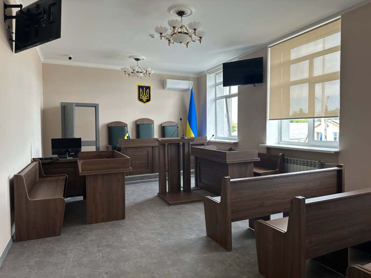 Працівник уклав контракт із ЗСУ, а строк його трудового договору з роботодавцем завершився.