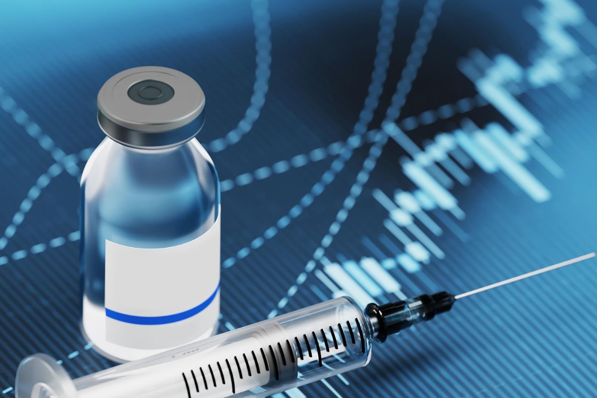 Заколят всех: Moderna готовится устроить массовую вакцинацию против птичьего гриппа
