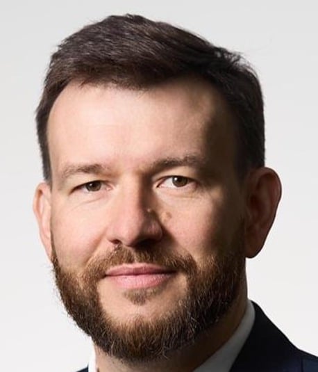 Три уровня пенсионной системы: как и с чего будут платить пенсии украинцам