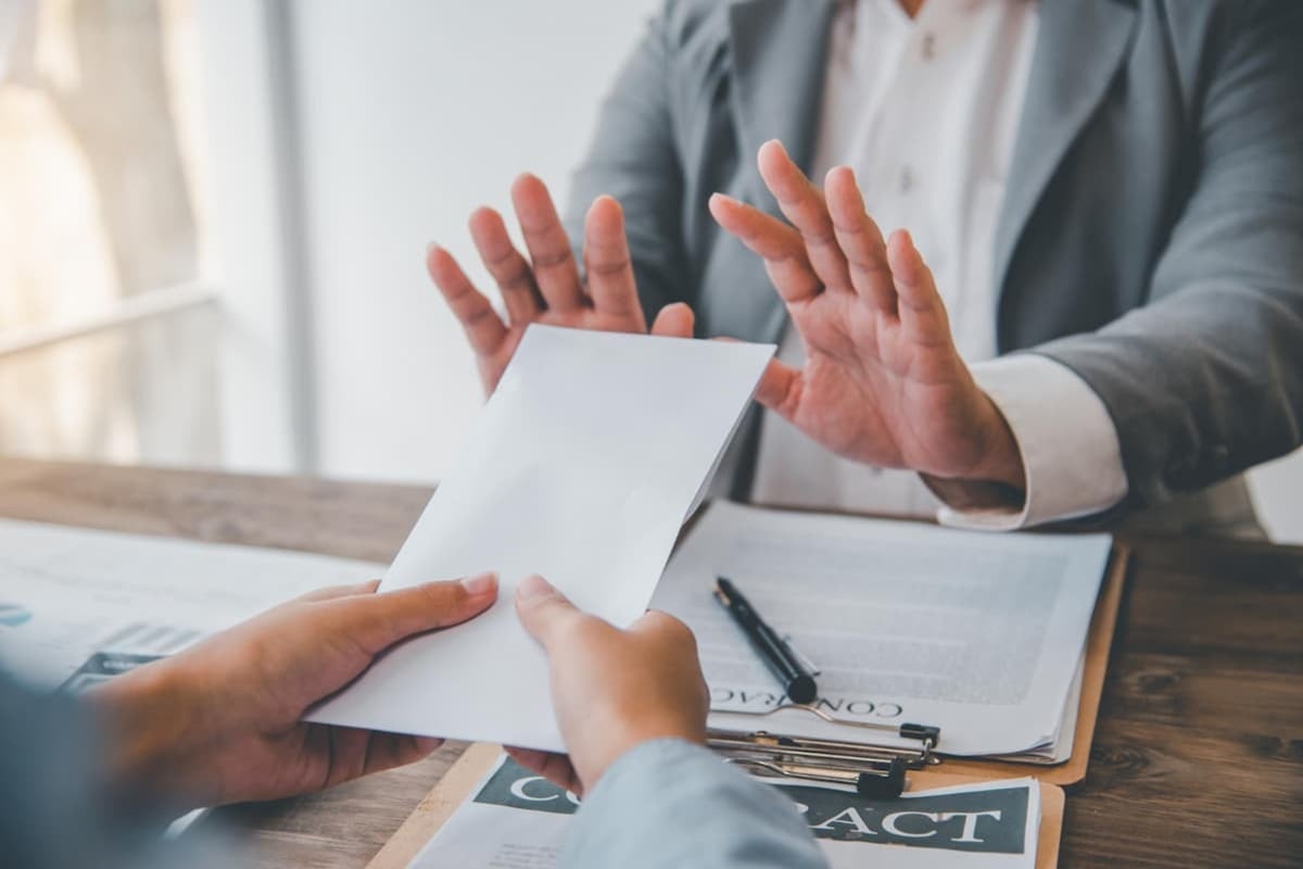 Что придумывают банки, чтобы загнать клиентов в кредит, и как себя защитить