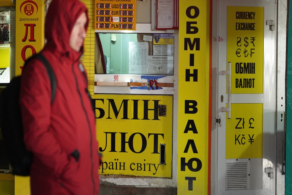 Евровалюта продолжает бить рекорды: прогноз курса доллара и евро на 16-20 февраля