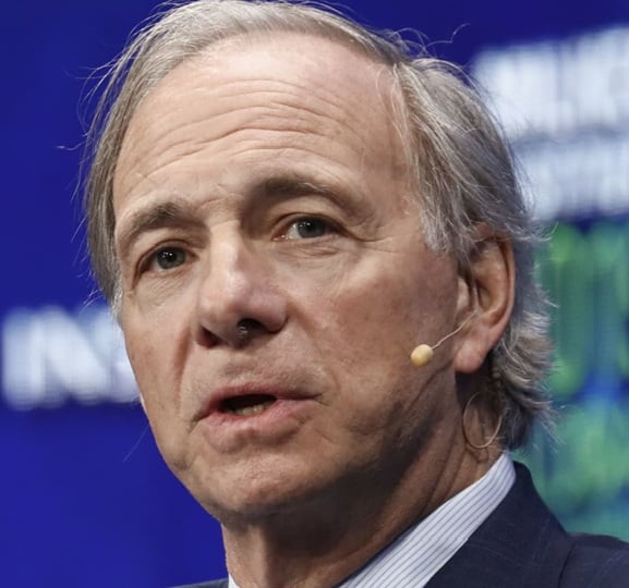 Почему фиатные валюты неизбежно проигрывают золоту и как защитить свой капитал