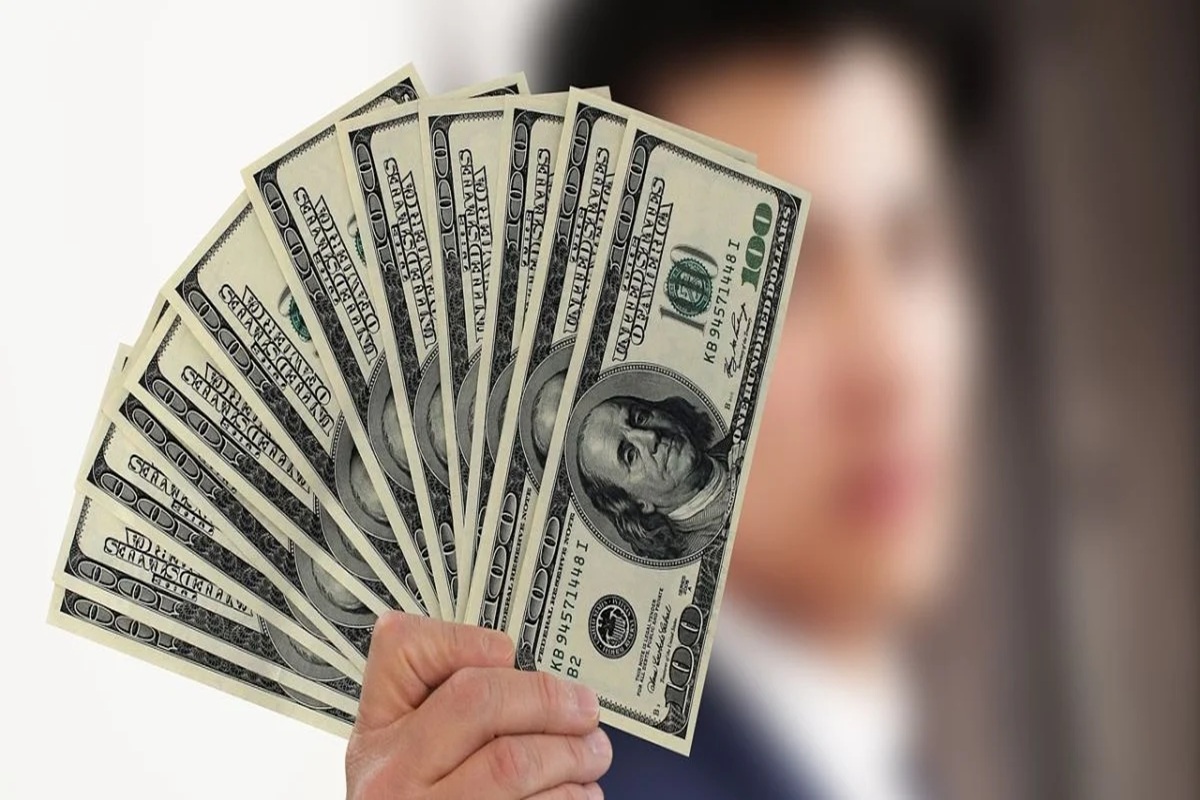 Война на Ближнем Востоке и в Украине: как отреагирует курс доллара и евро 