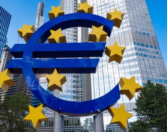 Как ИИ разгоняет инфляцию и изменяет политику ФРС и ЕЦБ