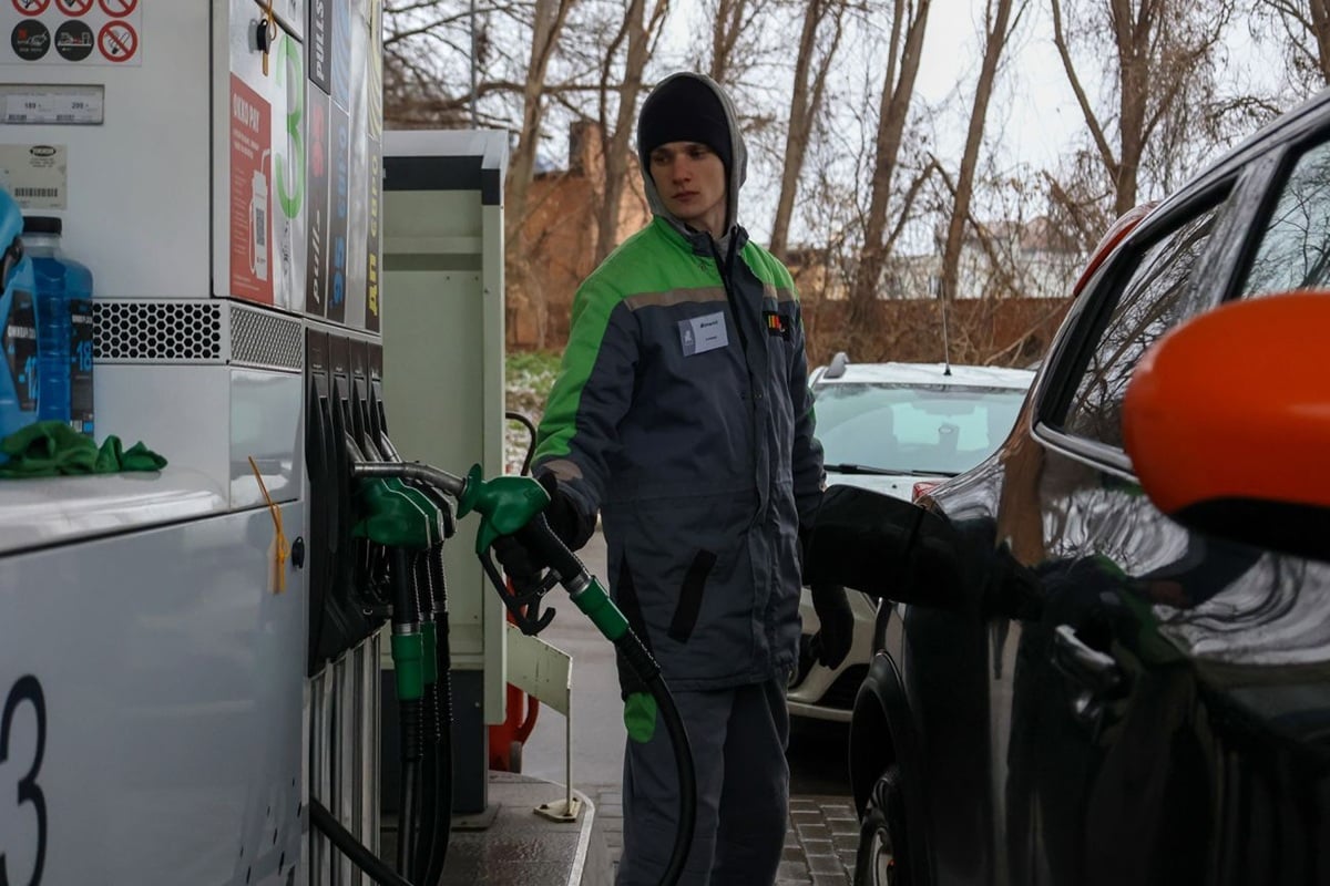 АЗС повышают цены и вводят лимиты на топливо: грозит ли Украине дефицит бензина и дизеля