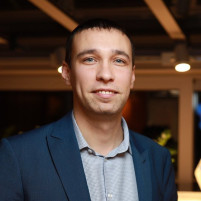 Данііл Слізінов